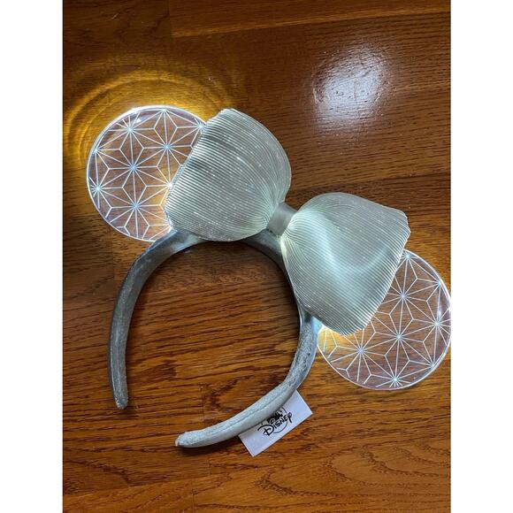 NWOT Disney Parks Epcot Spaceship Earth Light Up Collection Minnie Ears Headband